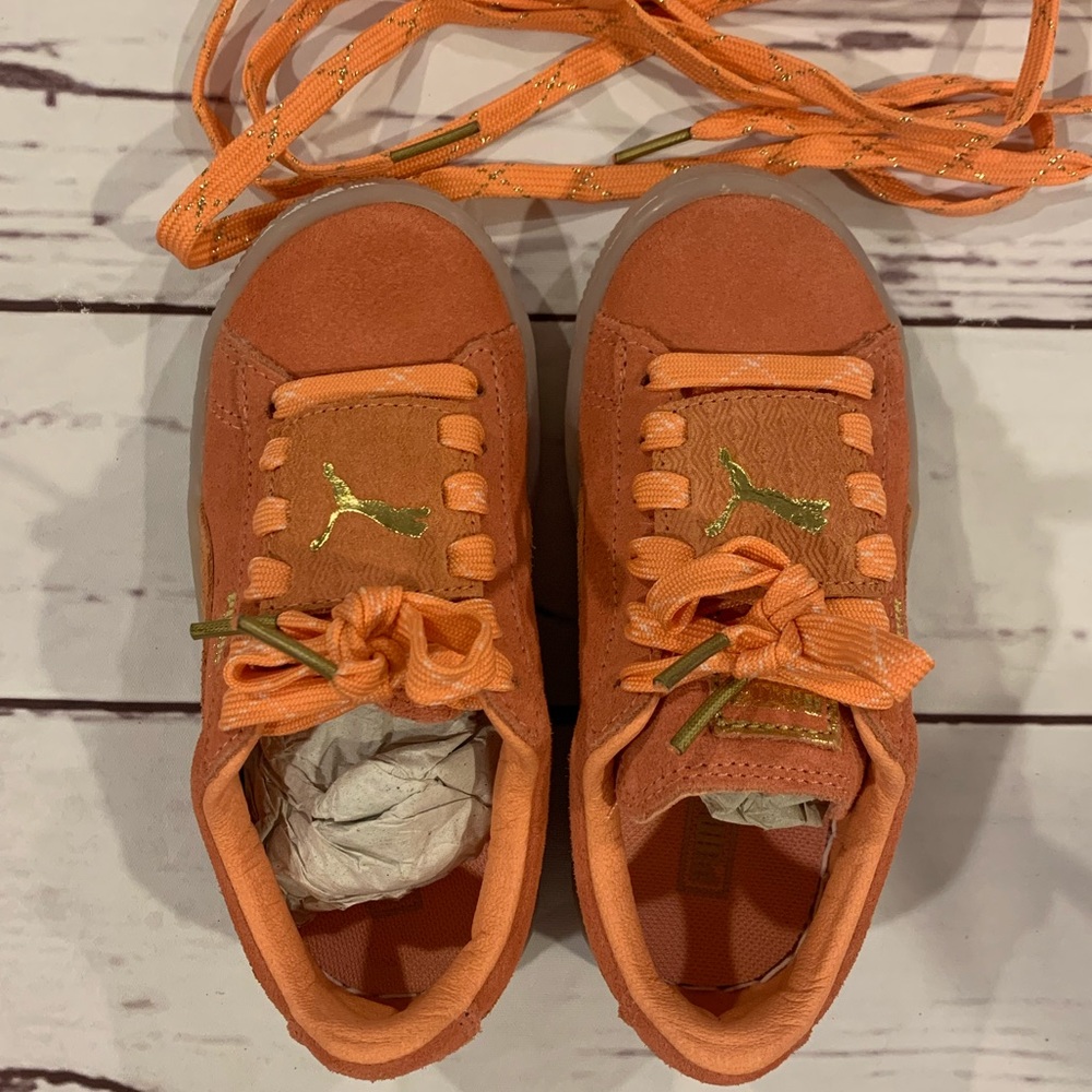 Suede puma sneakers NWT